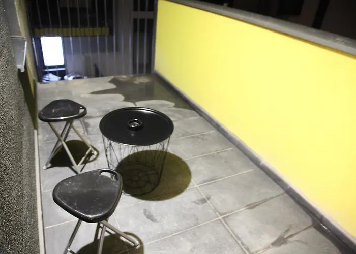 Luxury Downtown شقة *